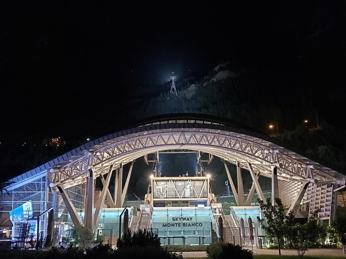 Living Aosta Valley 外观 照片
